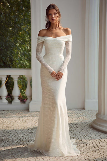 Robe de mariée ivoire froncé fourreau à épaules dénudées